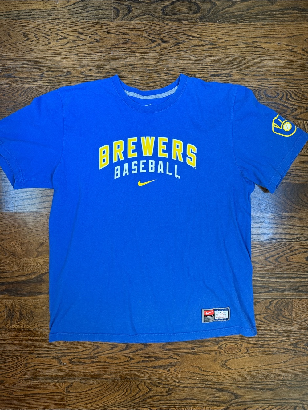 Nike Brewers Baseball T-Shirt Size X-Large